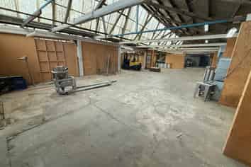 Bargain Priced Warehouse/Office Options -Waltham