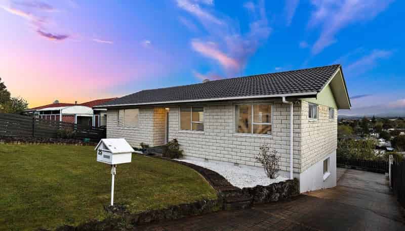 25 Donovan Avenue, Massey