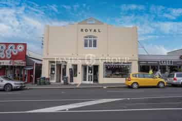 HIGH STUD KINGSLAND CHARACTER SPACE | 100M²