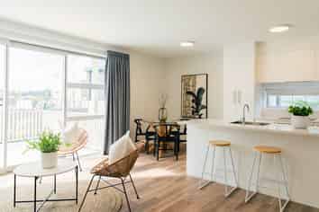 5/1 Karoro Court, Hobsonville