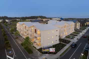 5/1 Karoro Court, Hobsonville