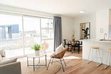 5/1 Karoro Court, Hobsonville