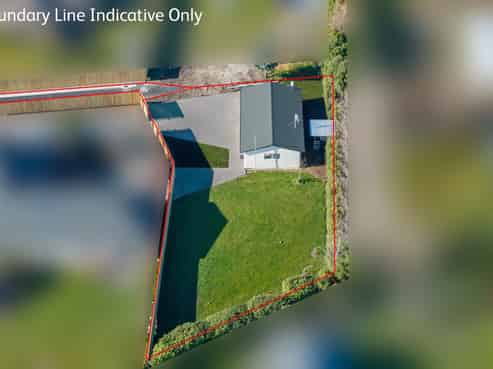 Section of Kirrin Lane, WEST MELTON