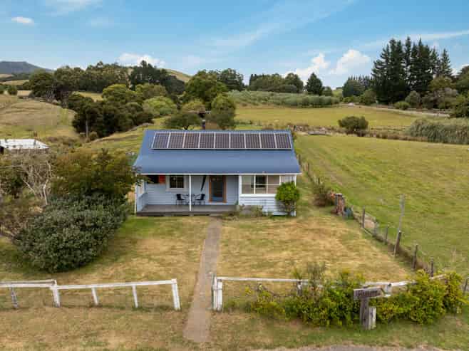 8 Takamatua Valley Road, Takamatua