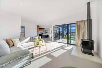 35 Paton Place, Te Anau