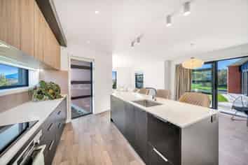 35 Paton Place, Te Anau