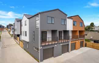 14 Raupeti Lane, Henderson