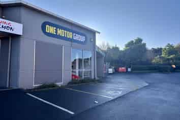 Link Drive Retails | 420 m²