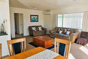 11 Bermuda Place, One Tree Point