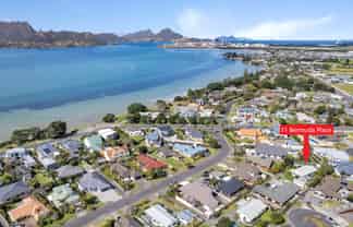11 Bermuda Place, One Tree Point