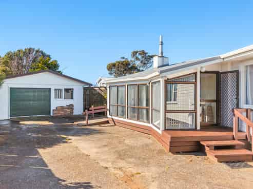 49 Toru Road, Paraparaumu Beach