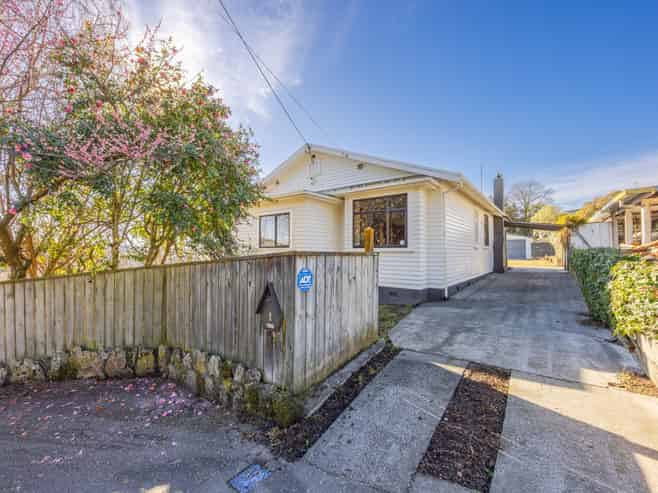 1 Kitchener Street, Waipukurau