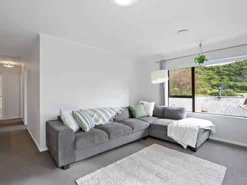 24 Hookway Grove, Paraparaumu