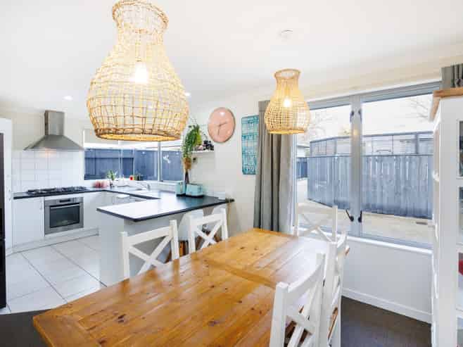 651A Featherston Street, Roslyn