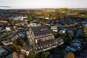 10 Meadowbank Road, Meadowbank