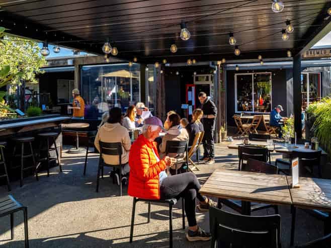 Vibrant hospitality gem in Mangawhai