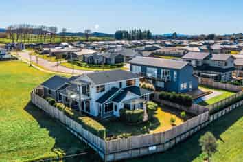 66 Huka Heights Drive, Rangatira Park