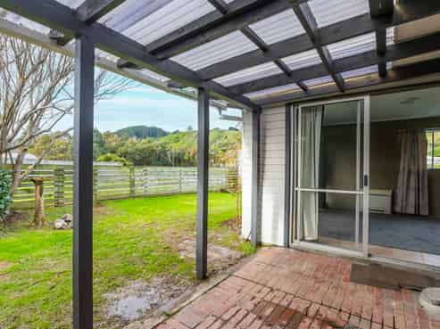 16C Buckley Grove, Paraparaumu
