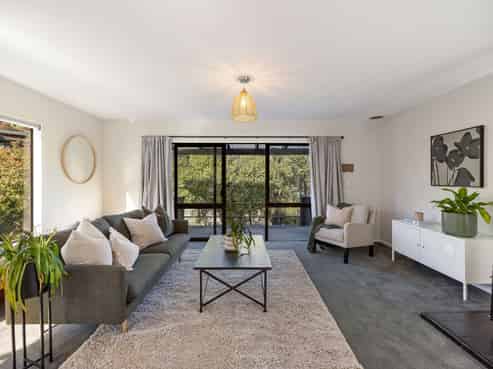 31 Watts Road, Fernhill/Sunshine Bay