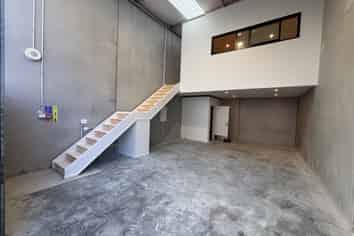 Modern Industrial Unit with Unique Mezzanine