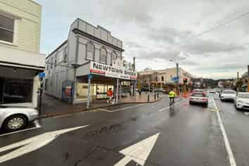 Best Retail Location In Newtown 