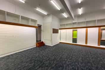 Best Retail Location In Newtown 