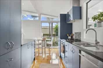 90 Crawford Avenue, Mangere Bridge