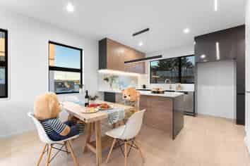 6/16 Binsted Road, New Lynn