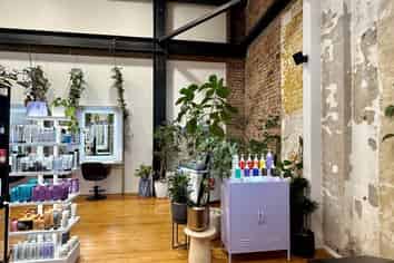 CHARACTER OFFICE SPACE IN THE CENTRE OF KINGSLAND
