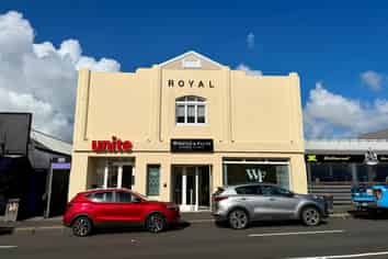 CHARACTER RETAIL IN THE CENTRE OF KINGSLAND
