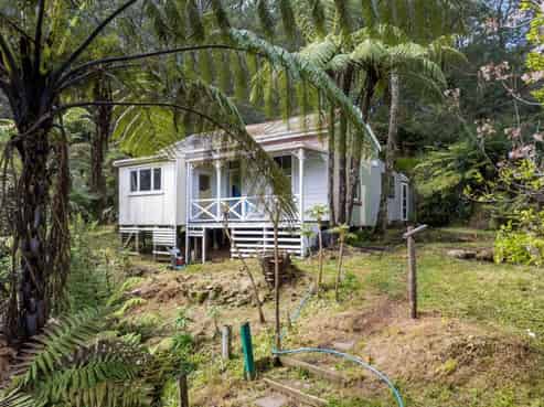 11 Waitawheta Road, Waikino