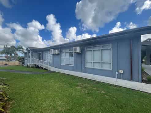 OFFICE OR DESTINATION RETAIL
