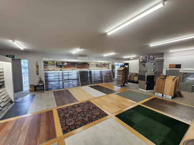 OFFICE OR DESTINATION RETAIL

