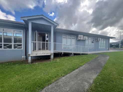 OFFICE OR DESTINATION RETAIL
