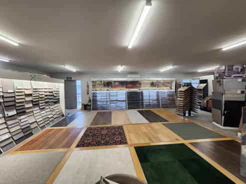 OFFICE OR DESTINATION RETAIL
