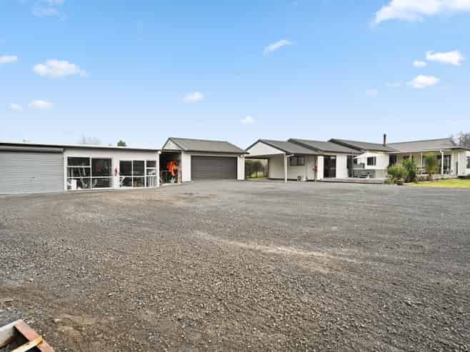 1983 Orini Road, Whitikahu