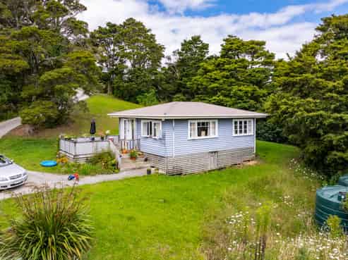 43B Hook Road, Paparoa