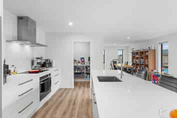 10 Cooney Avenue, Darfield