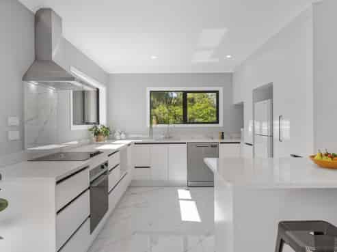 12 Winnie Close, Acacia Bay