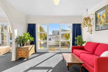 2/37A Tahunanui Drive, Tahunanui