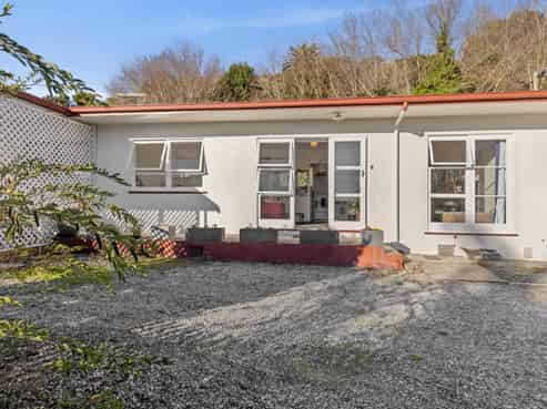 2/37A Tahunanui Drive, Tahunanui