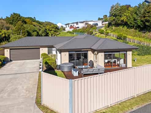 4 Fern Lane, Whalers Gate