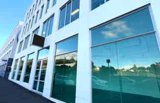 High- Exposure space - Retail / Office / Showroom