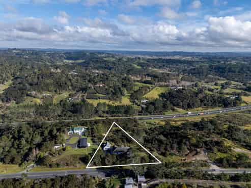 1274 East Coast Road, Redvale