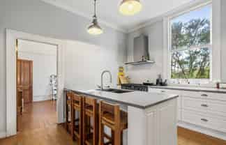 1274 East Coast Road, Redvale