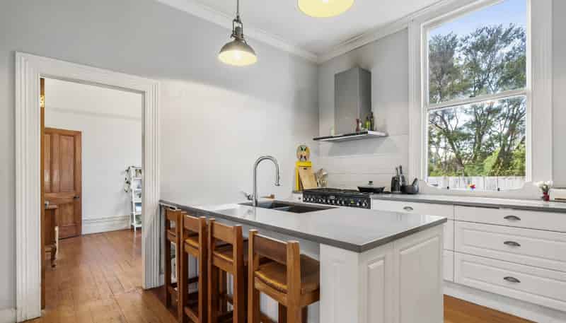 1274 East Coast Road, Redvale