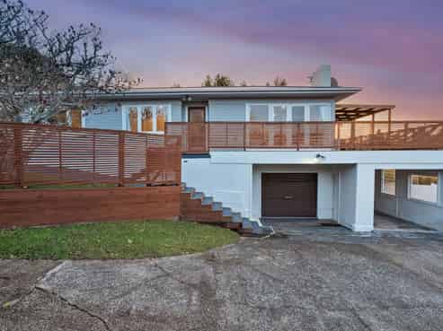 1/227 Wairau Road, Totara Vale