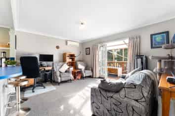 49 Pupuke Road, Birkenhead