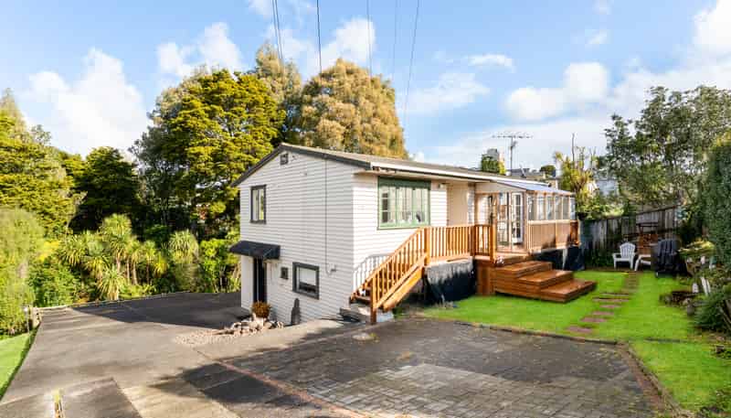 49 Pupuke Road, Birkenhead