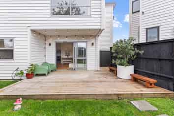 30a Birman Close, Half Moon Bay